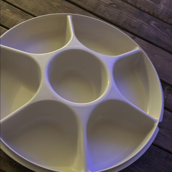 Vintage Tupperware divided serving tray #1665 - Picture 2 of 6
